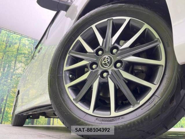 Toyota VOXY 2017-06 289068-14