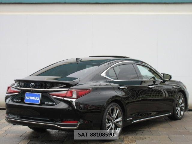 Lexus ES 2019-01 397080-2