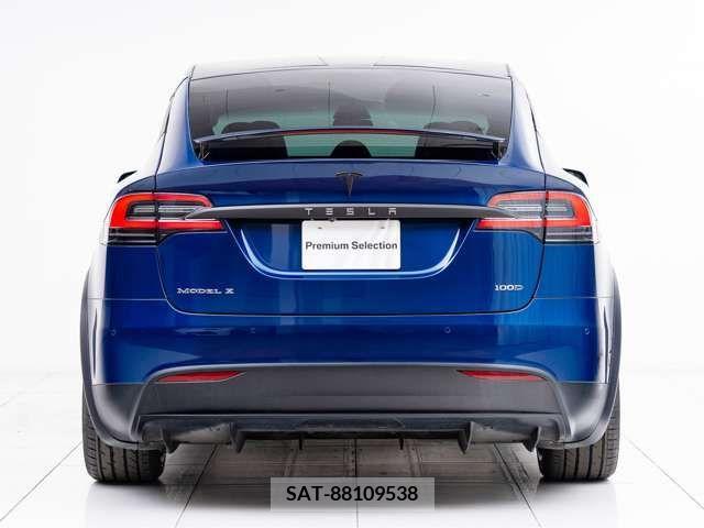 Tesla MODEL X 2017-06 205120-13