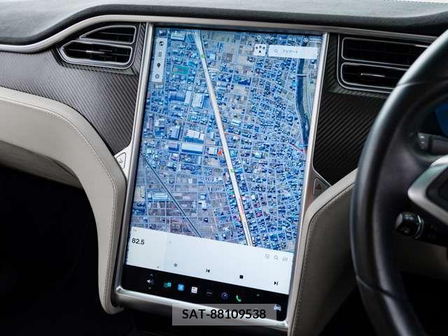 Tesla MODEL X 2017-06 205120-6
