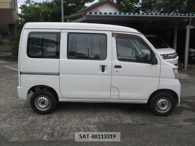 Toyota PIXIS VAN 2012-06 378639-3