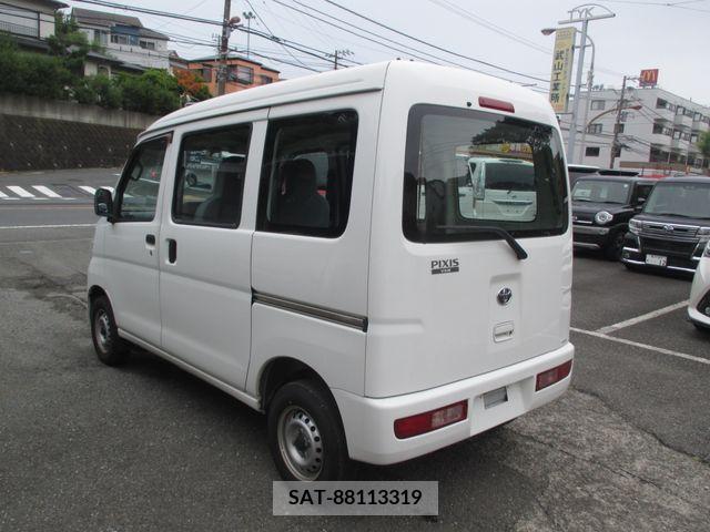 Toyota PIXIS VAN 2012-06 378639-2