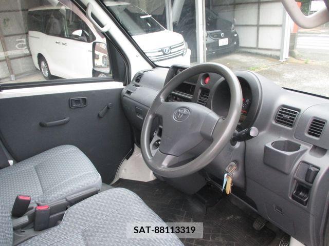 Toyota PIXIS VAN 2012-06 378639-1