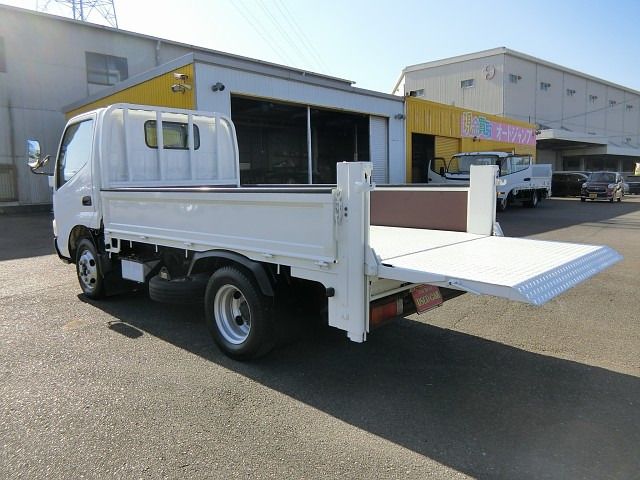 Toyota DYNA TRUCK 2008-02 19393-12