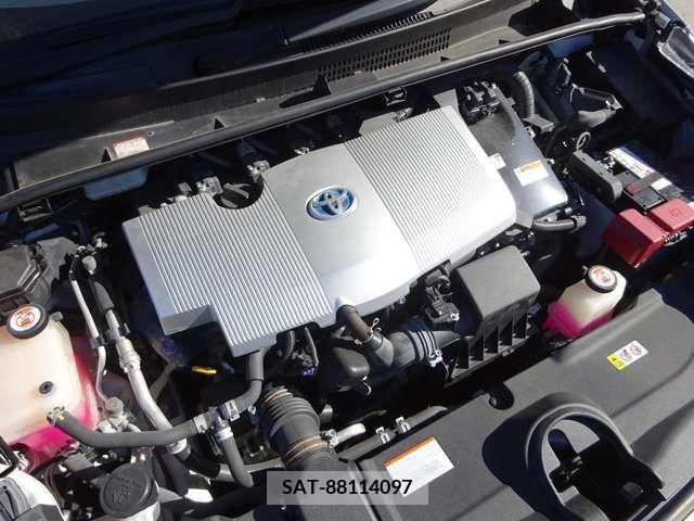 Toyota PRIUS 2018-11 219377-9