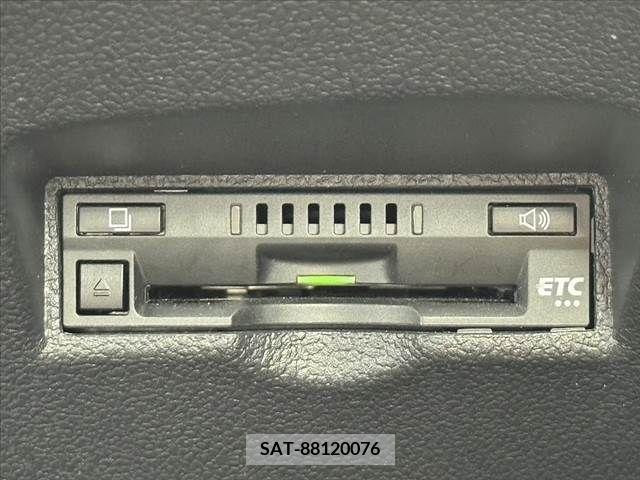 Toyota PRIUS 2016-08 330726-6