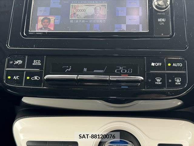 Toyota PRIUS 2016-08 330726-27