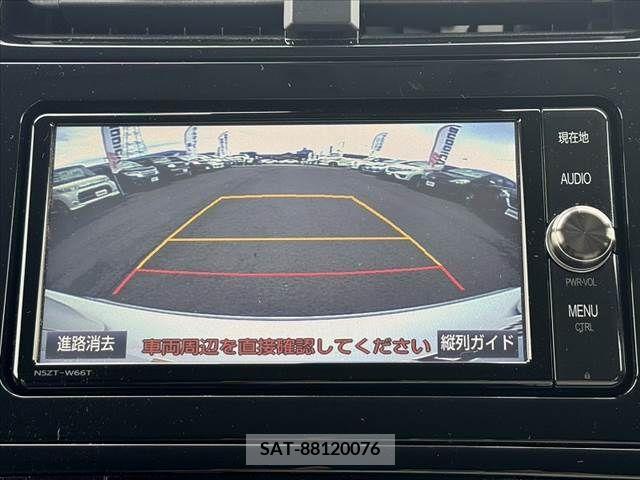 Toyota PRIUS 2016-08 330726-4
