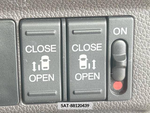 Honda FREED 2018-04 360579-2
