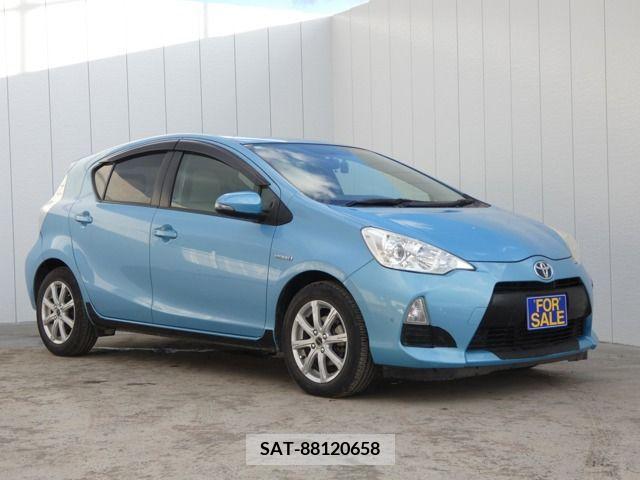 Toyota AQUA 2012-06 313936-0