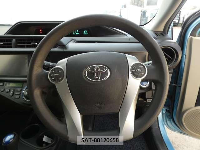 Toyota AQUA 2012-06 313936-10