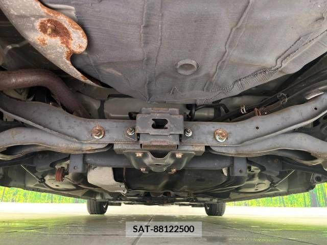 Mazda PREMACY 2011-05 301472-13