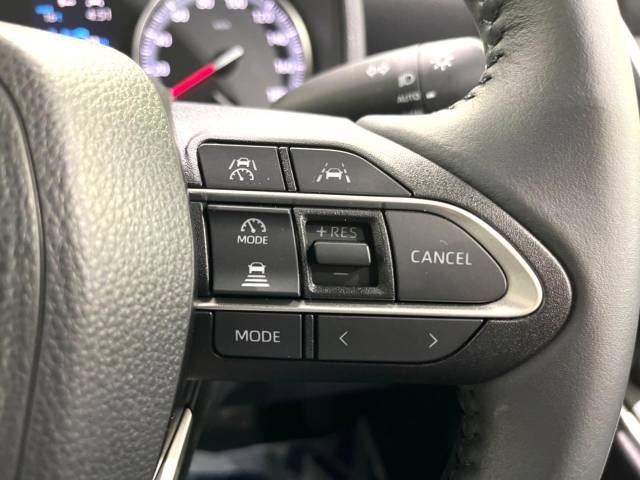 Toyota VOXY 2023-03 196132-4
