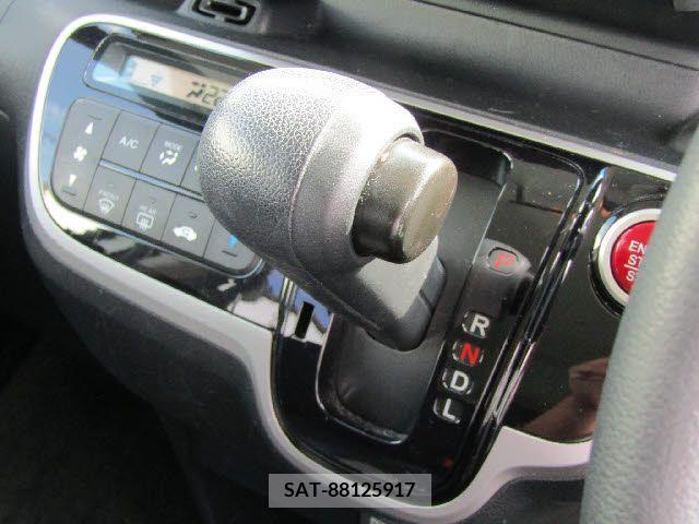 Honda N BOX 2015-03 241908-19