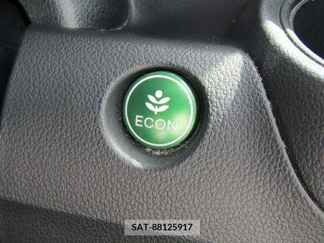 Honda N BOX 2015-03 241908-21