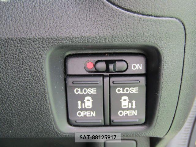 Honda N BOX 2015-03 241908-11