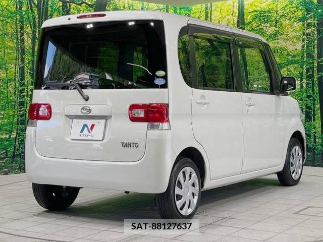 Daihatsu TANTO 2011-11 378815-17