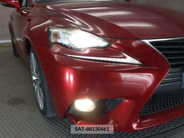 Lexus IS 2013-05 275499-19