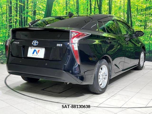 Toyota PRIUS 2017-06 322369-17