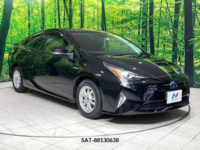Toyota PRIUS 2017-06 322369-16