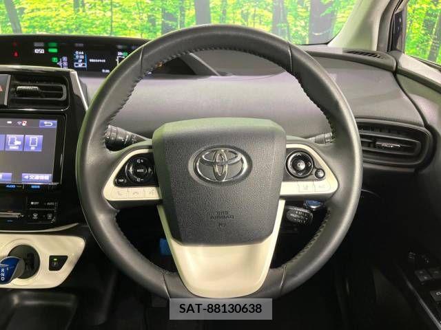 Toyota PRIUS 2017-06 322369-11