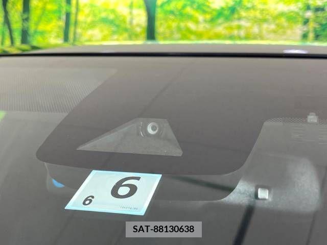 Toyota PRIUS 2017-06 322369-2