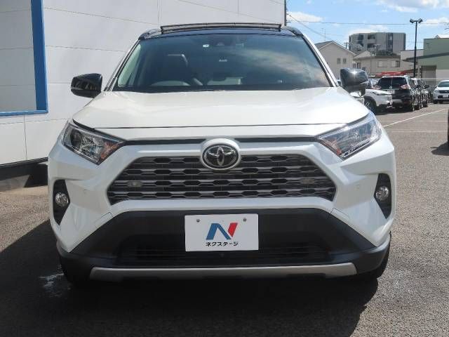 Toyota RAV4 2019-07 13065-14