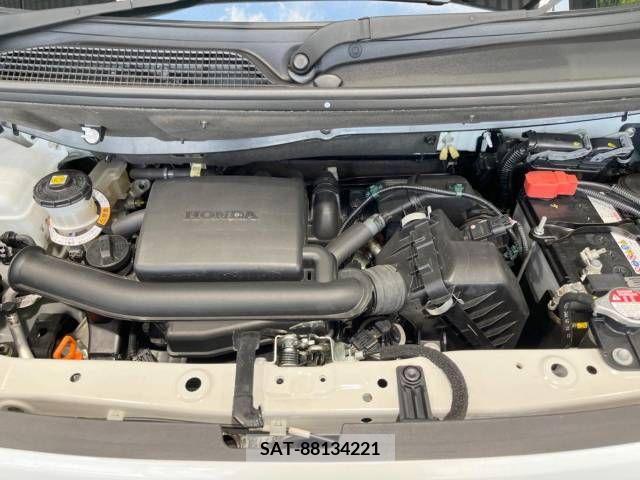 Honda N BOX 2021-10 333884-18