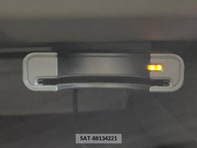 Honda N BOX 2021-10 333884-6