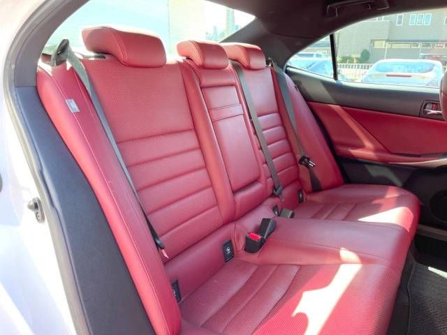 Lexus IS 2014-01 18286-9