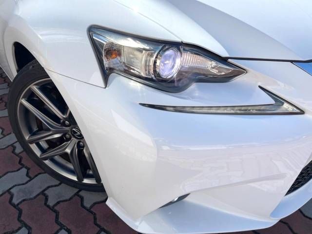 Lexus IS 2014-01 18286-12