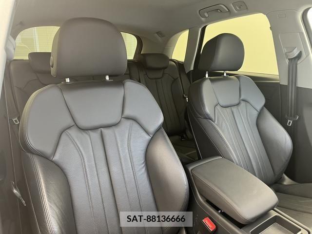 Audi Q5 2019-06 261311-11