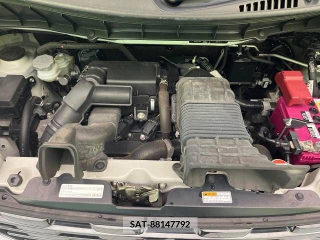 Suzuki SPACIA 2020-03 394218-19