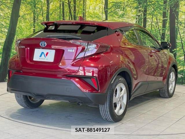 Toyota C-HR 2018-06 373546-18