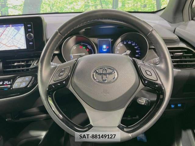 Toyota C-HR 2018-06 373546-9