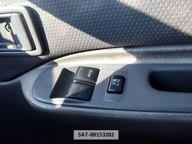 Mazda BONGO VAN 2012-06 384615-15