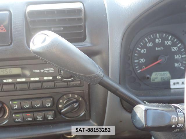 Mazda BONGO VAN 2012-06 384615-13