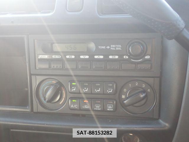 Mazda BONGO VAN 2012-06 384615-12