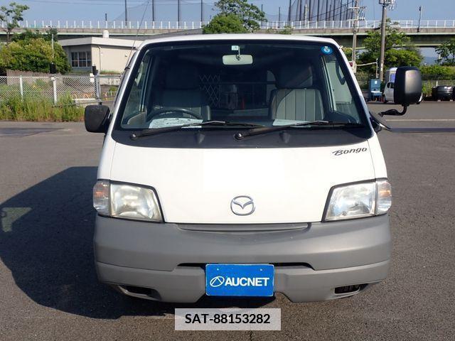 Mazda BONGO VAN 2012-06 384615-4
