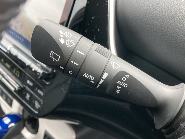 Toyota PRIUS 2019-10 1323-14
