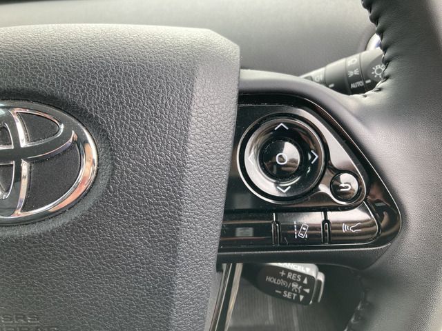 Toyota PRIUS 2019-10 1323-13