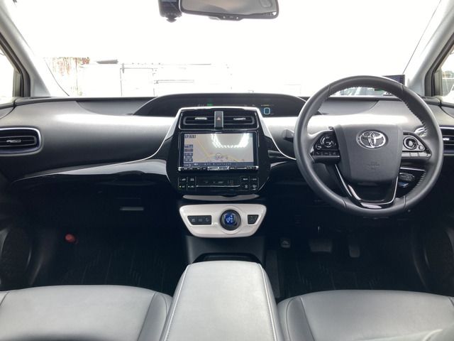 Toyota PRIUS 2019-10 1323-10