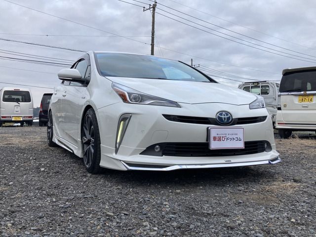Toyota PRIUS 2019-10 1323-8