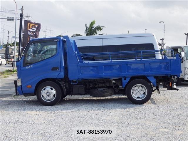 Hino DUTRO 2015-12 296734-8