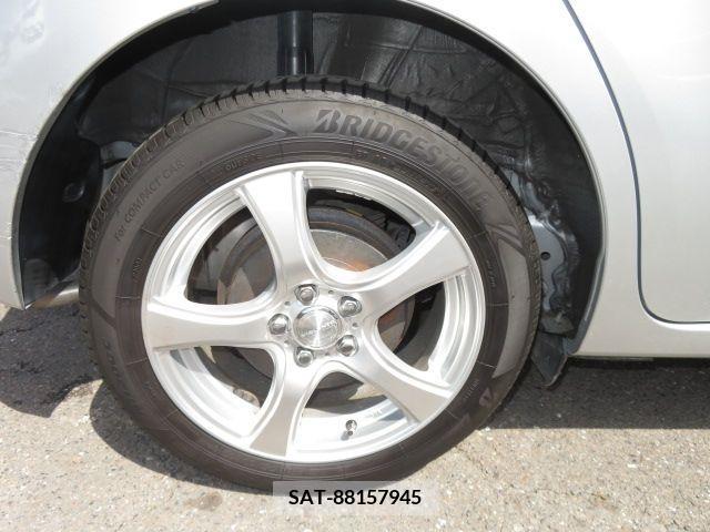 Toyota RACTIS 2014-10 373299-29
