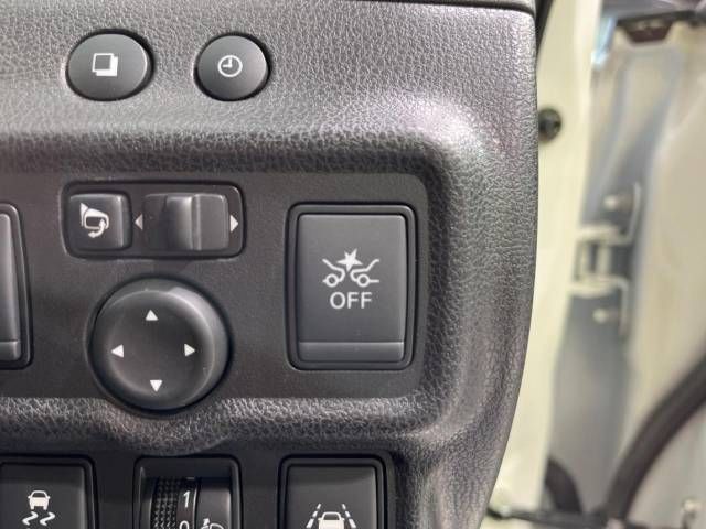 Nissan NOTE 2019-10 23153-4