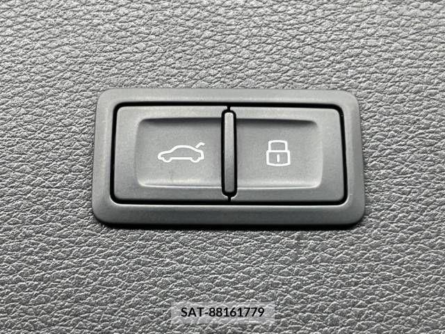 Audi SQ5 2018-03 356640-10