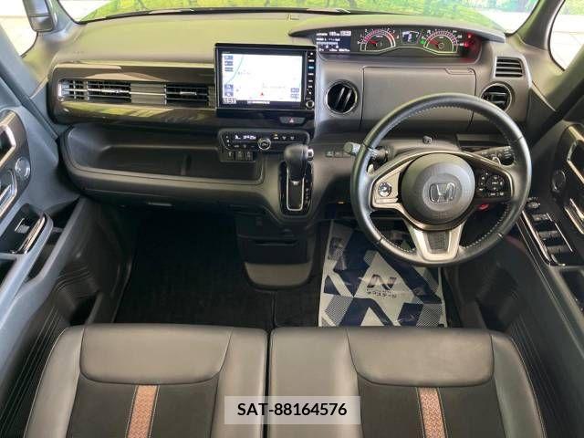 Honda N BOX CUSTOM 2017-11 307157-1