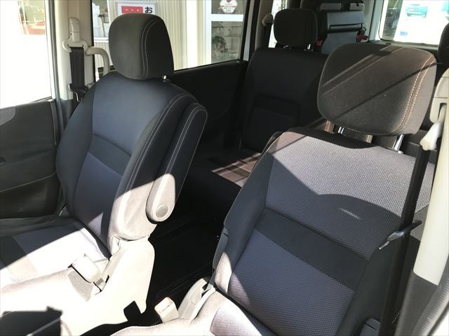 Nissan SERENA 2010-08 5838-10