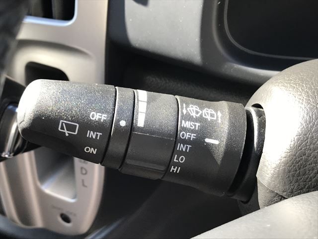Nissan SERENA 2010-08 5838-21